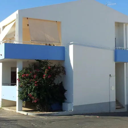 Le Tre Spiagge Couette-café Calasetta
