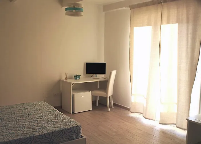 Le Tre Spiagge Oda ve Kahvaltı 3*