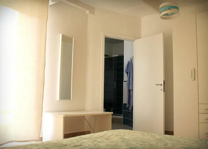 Le Tre Spiagge Oda ve Kahvaltı Calasetta